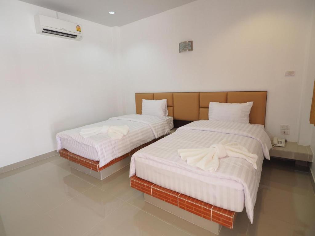 The Phant Hotel Surin Exterior photo