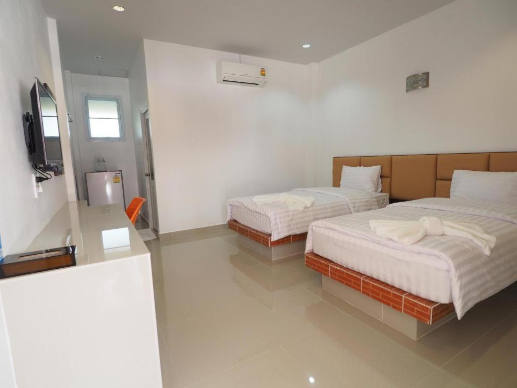 The Phant Hotel Surin Exterior photo